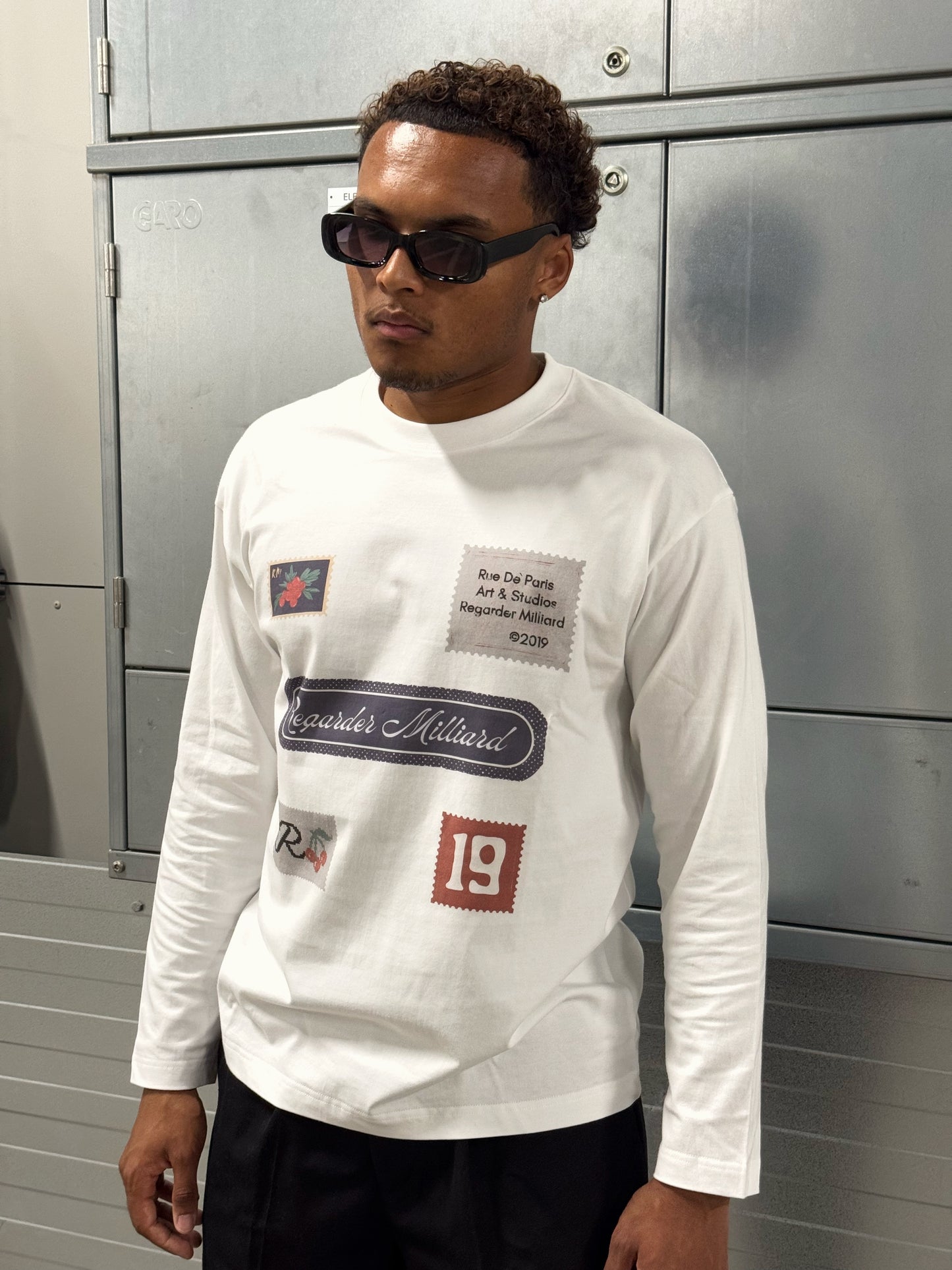 POSTCARD LONGSLEEVE - WHITE