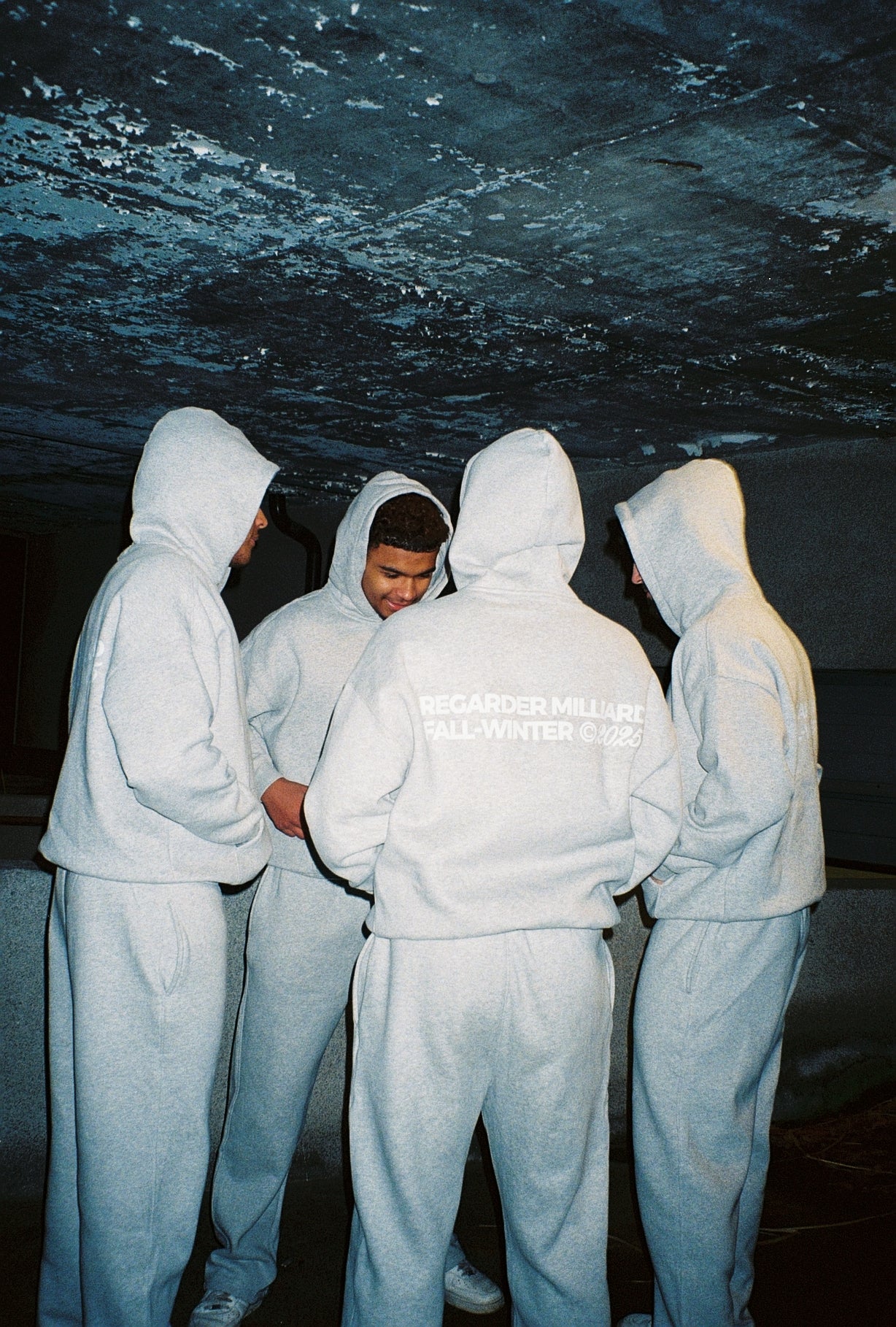 EVERYDAY HOODIE - GREY