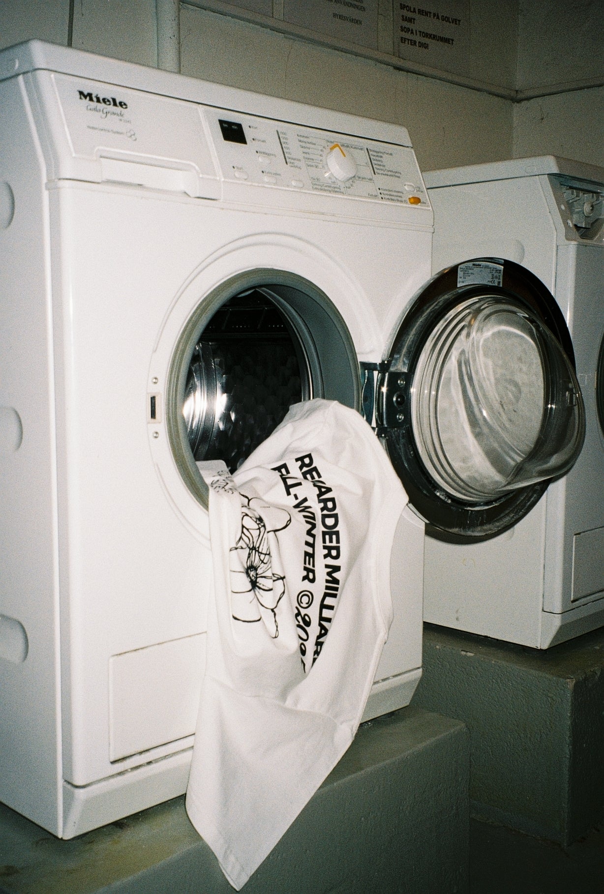 FW25 T-SHIRT - WHITE