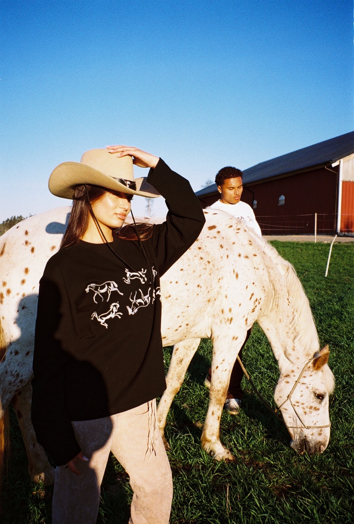 THE DERBY RACE LONGSLEEVE - BLACK